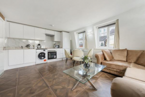 Stylish 2 Bedroom Apartment in the Heart of Soho GS5